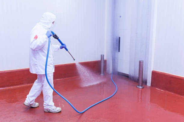 Best Animal Enclosure Cleaning  in Terre Haute, IN